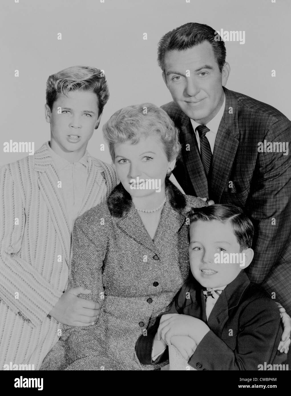 Cleaver famille de la LAISSER À BEAVER émission de télévision. Cast photo de la première année de ses six ans exécuté sur CBS à partir de Banque D'Images