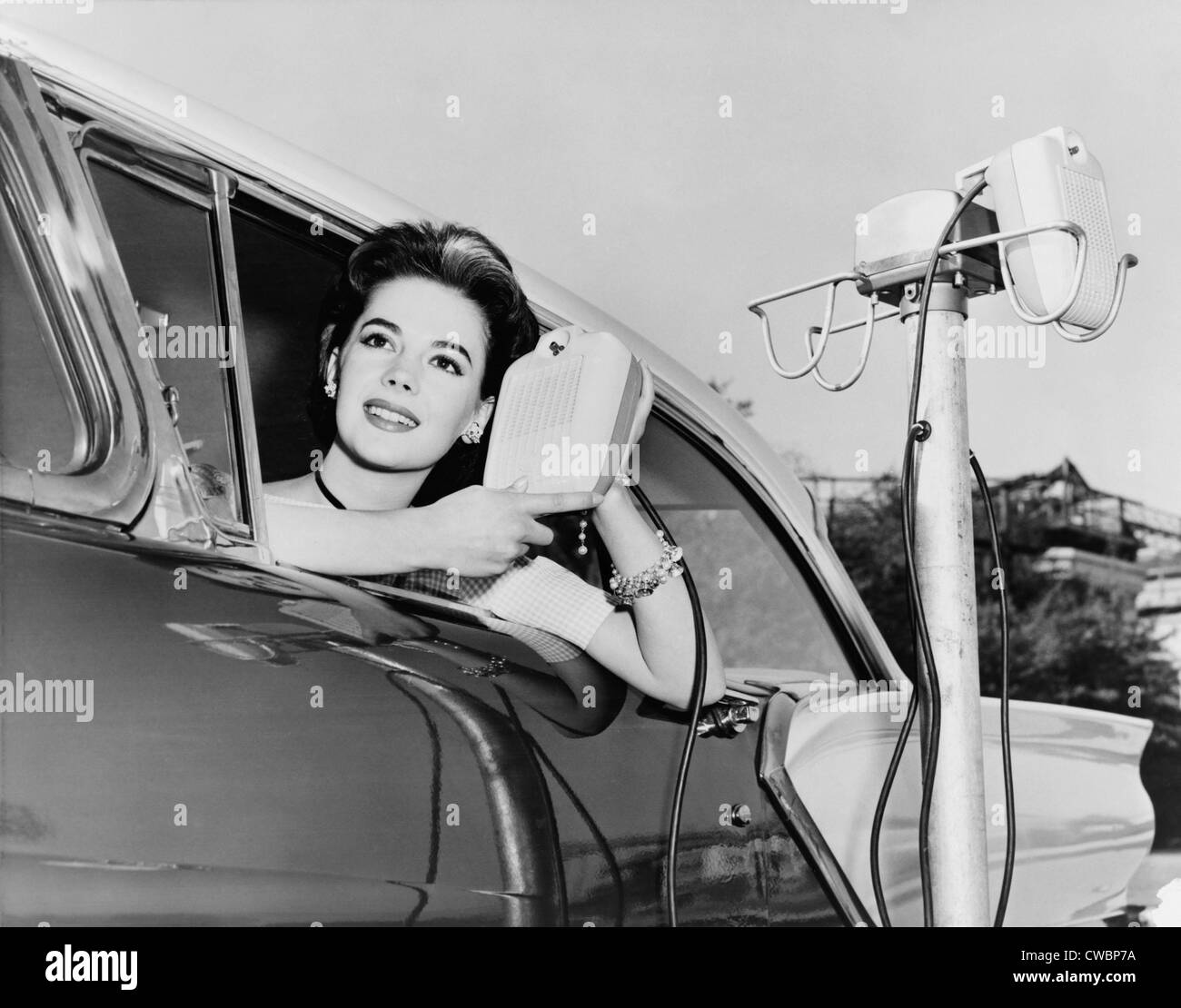 Natalie Wood (1938-1981), actrice de l'enfant qui devint un grand star de cinéma, la promotion de la nouvelle unité en-haut-parleurs de cinéma à Hollywood, Banque D'Images