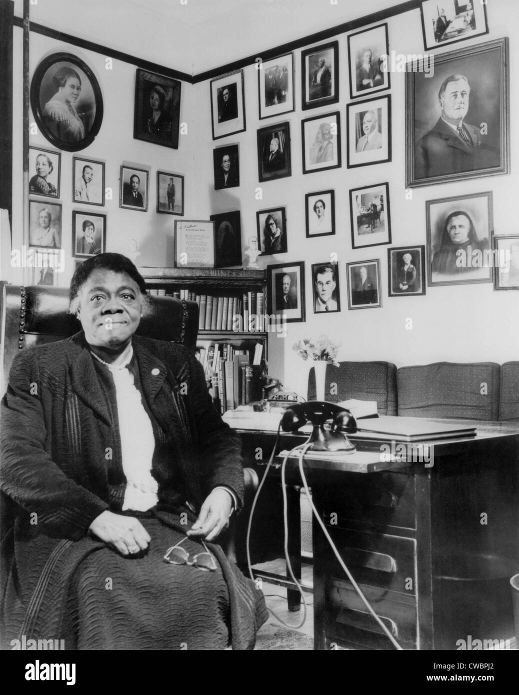 Le Dr Mary Bethune (1875-1955), éducateur et ère New Deal, défenseur des droits du Bethune-Cookman College fondé en 1904. 1943 Banque D'Images