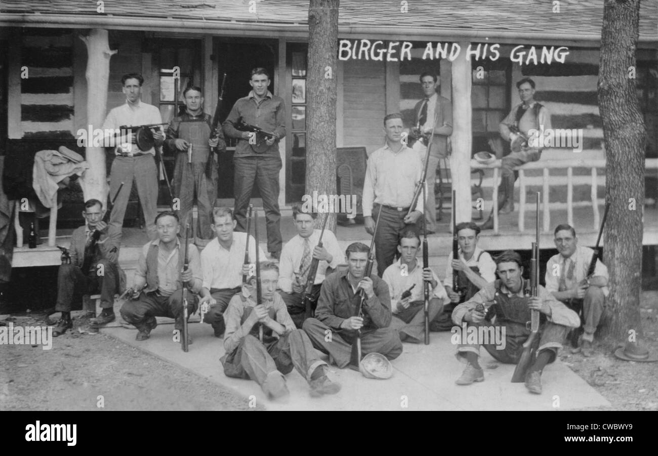 Charlie Birger (1881-avril 19, 1928) et sa bande. Avant l'interdiction qu'il était un gardien saloon et devient alors un bootlegger Banque D'Images