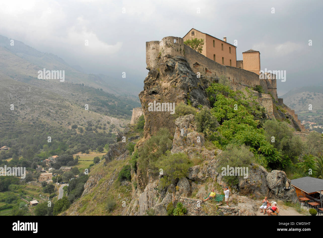 La spectaculaire citadelle de Corte en Corse Banque D'Images