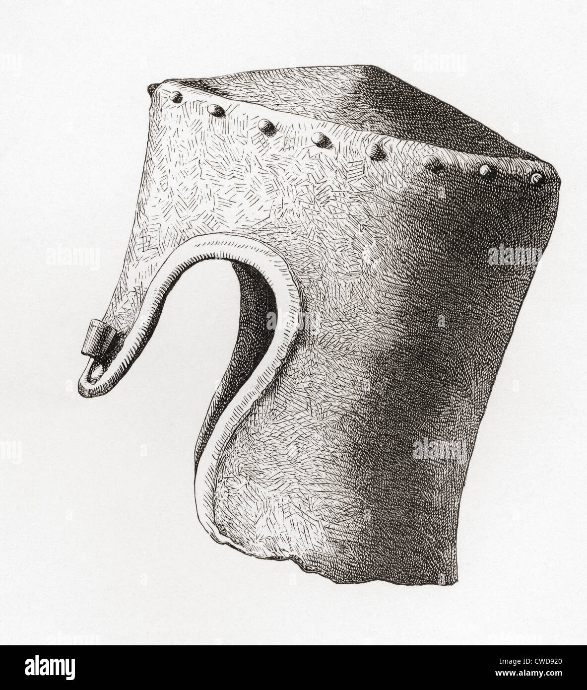 Treizième siècle à sommet plat cylindrique casque avec nasal, creusé jusqu'au château de Montgomery en 1841. Banque D'Images