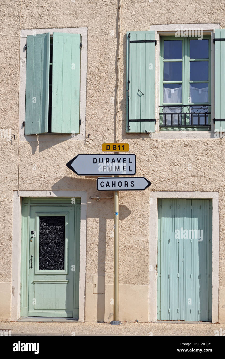 Le centre historique et ville médiévale de Puy l'Evêque dans le Lot Région de South West France Europe Banque D'Images