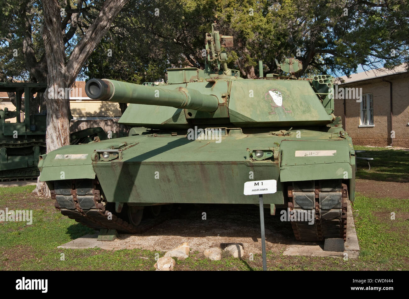 Le M1 Abrams américain char de combat principal, Armor Ligne au Texas Musée des forces militaires au Camp Mabry à Austin, Texas, États-Unis Banque D'Images