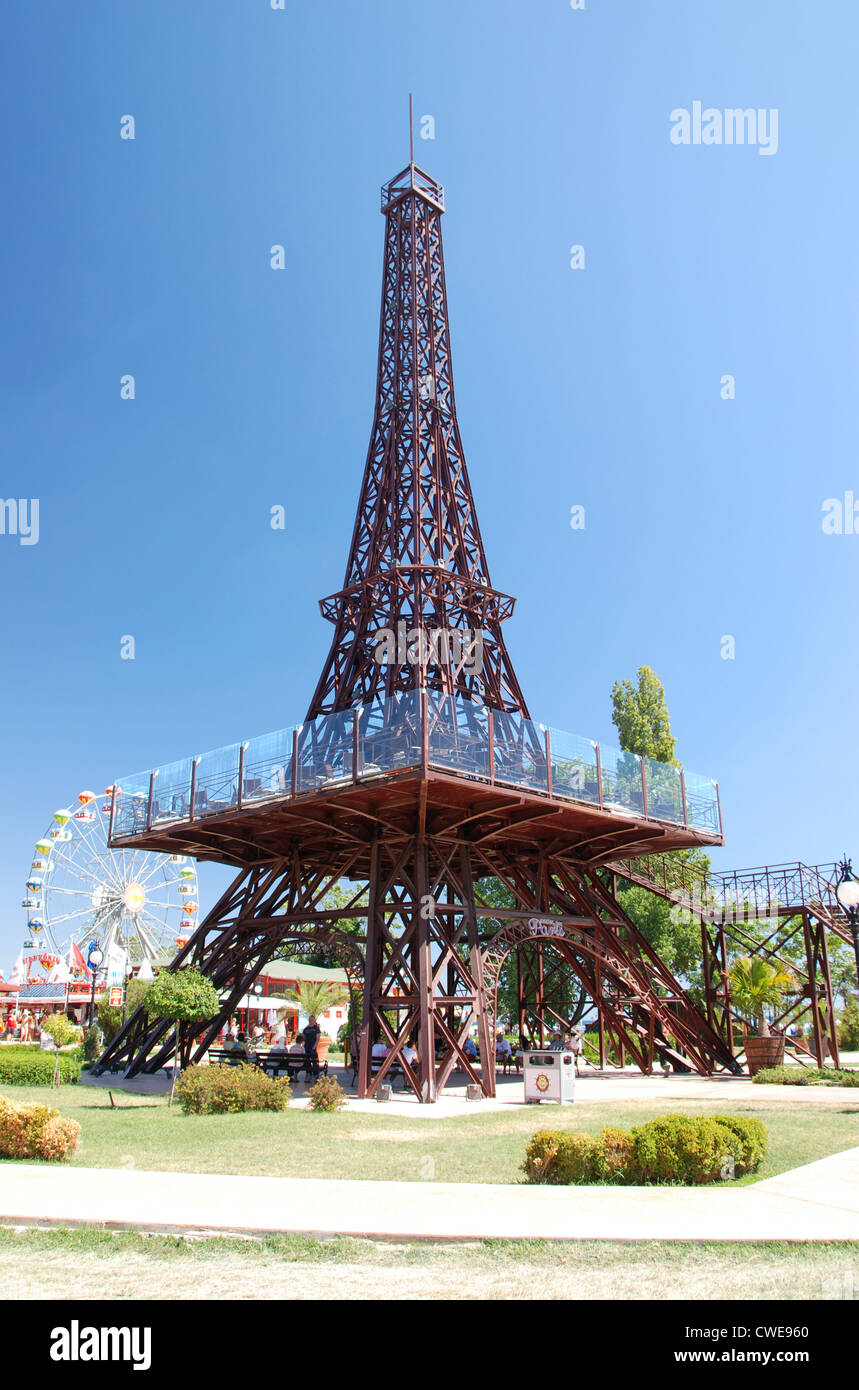 Mini tour eiffel tower restaurant du Golden Sands Bulgarie Banque D'Images