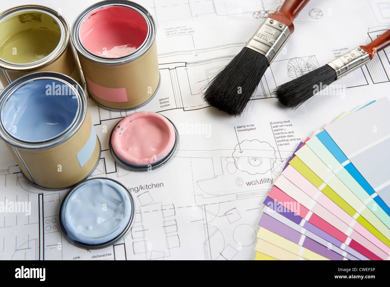 Les outils et les matériaux de décoration Banque D'Images