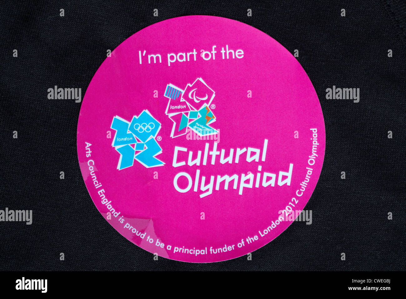 Je fais partie de l'Olympiade culturelle autocollant collé sur le noir top Banque D'Images