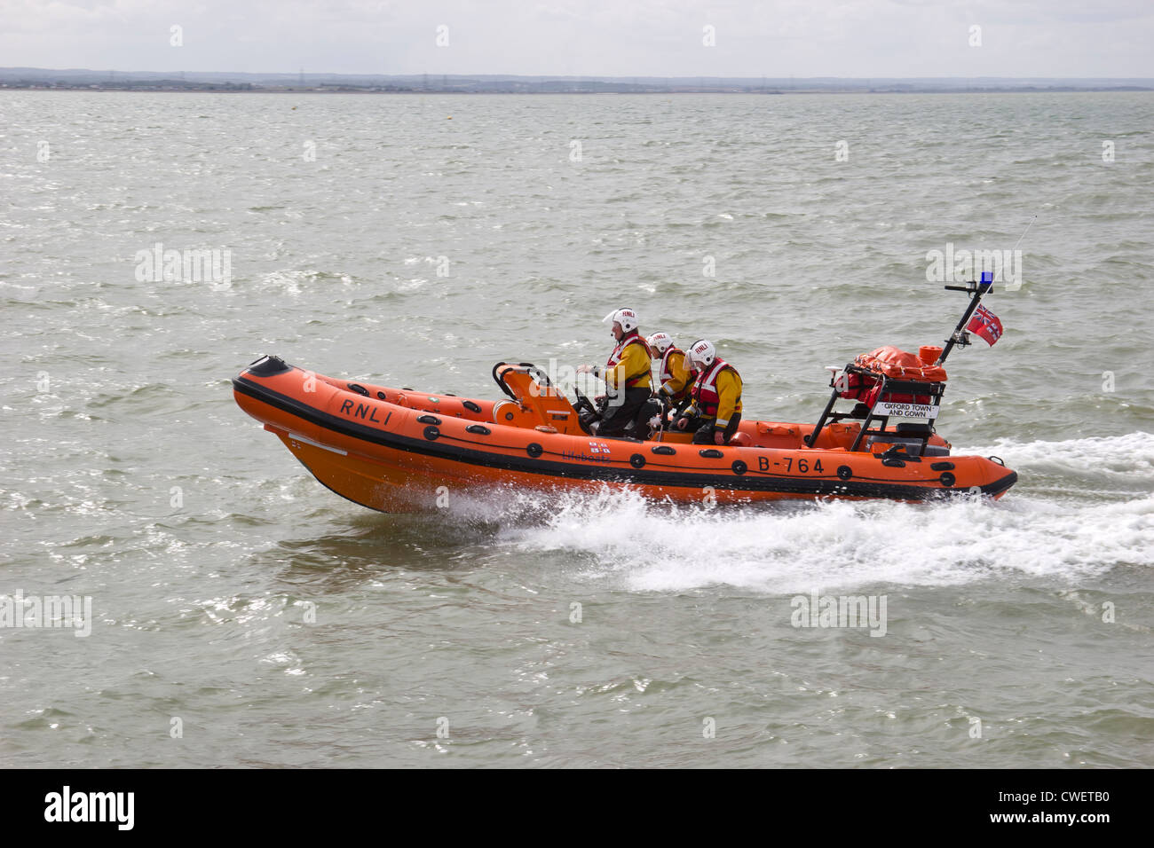 Des bateaux de sauvetage côtiers de la RNLI sur appel Whitstable Kent Banque D'Images