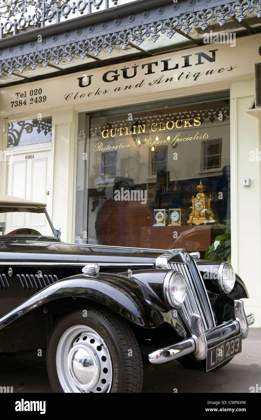 U Gutlin Antiquités boutique sur King's Road, Fulham. Banque D'Images