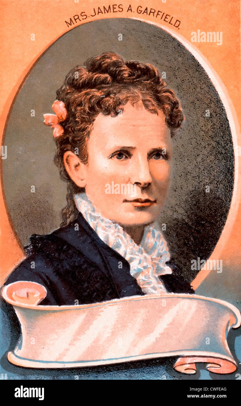 Mme James A. Garfield, Lucretia R. Garfield, Première Dame de France tête-et-épaules portrait, circa 1881 Banque D'Images