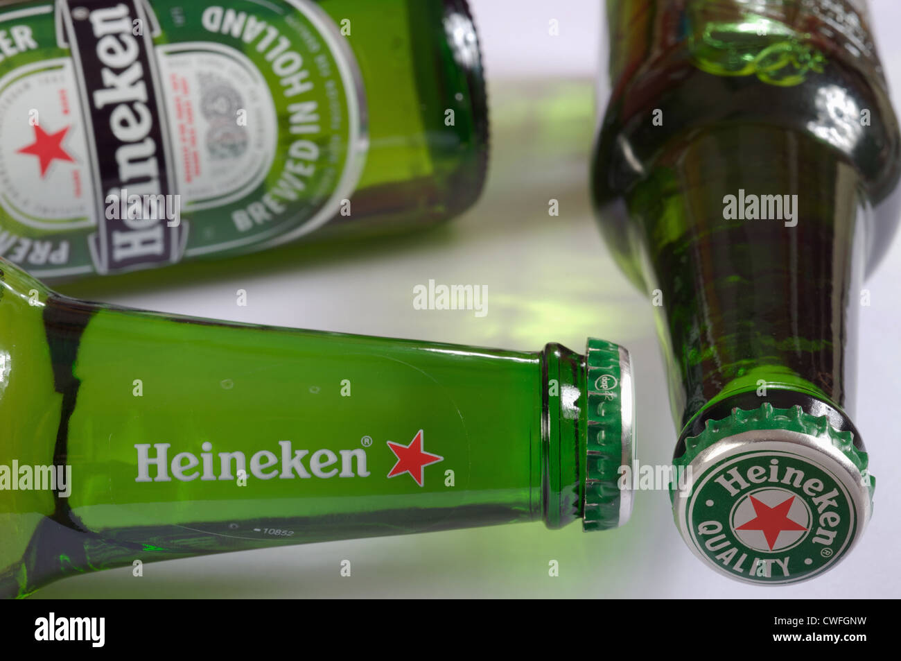 Bouteille de bière Heineken Banque D'Images