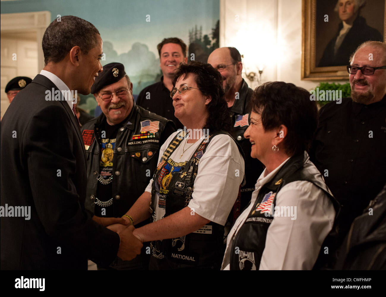 Le président Barack Obama accueille le Rolling Thunder dans la salle de réception diplomatique de la Maison Blanche, le 25 mai 2012. Banque D'Images