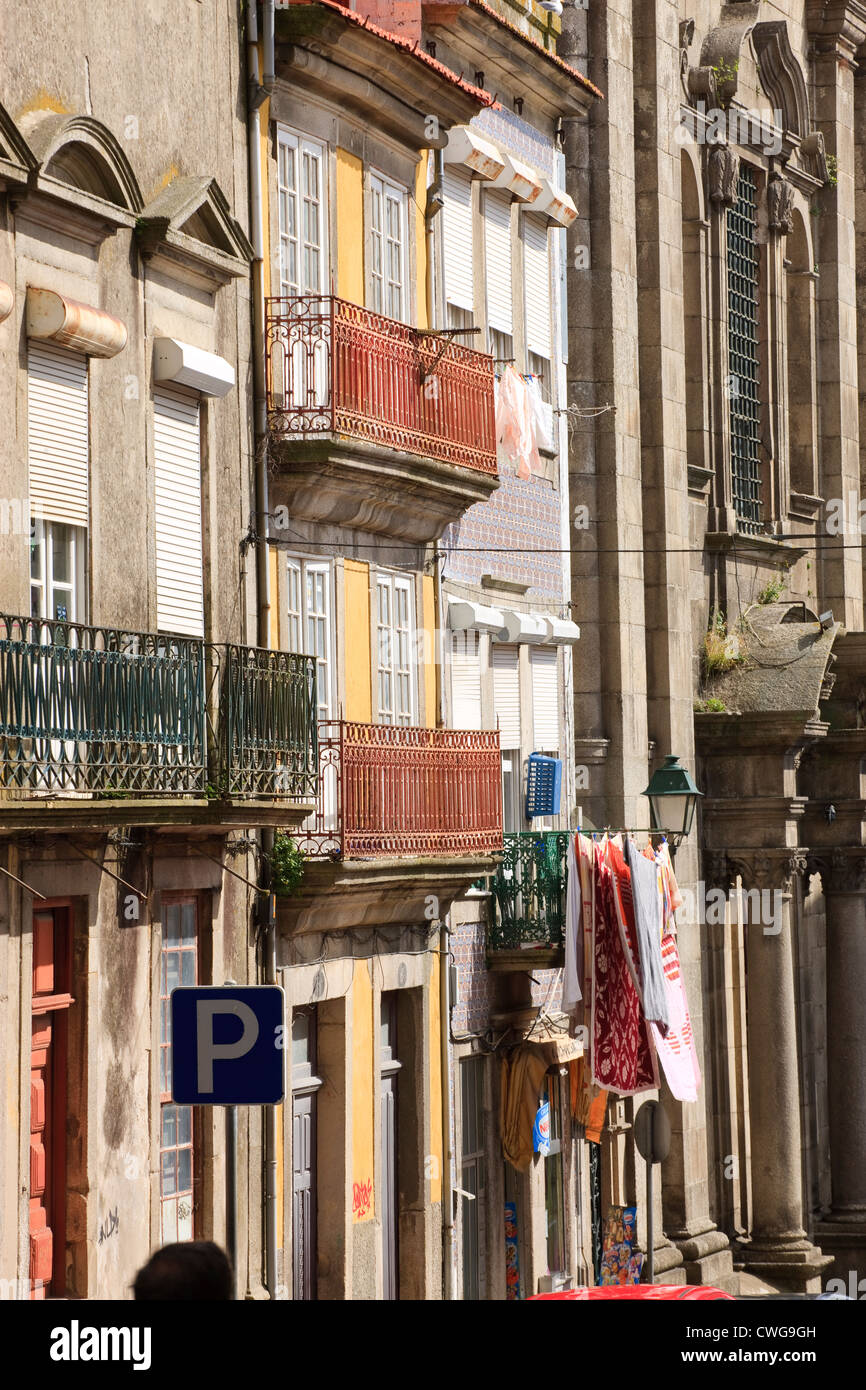 Scène de rue Ribeira Porto Portugal Banque D'Images