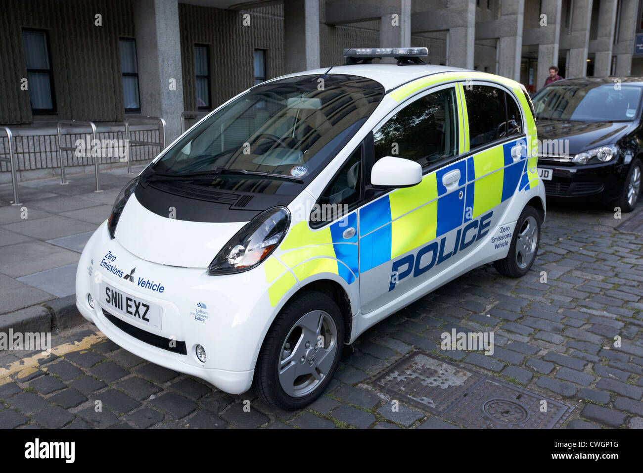 La police des frontières et lothian véhicules électriques zéro émission Edinburgh, Scotland, UK, Royaume-Uni Banque D'Images