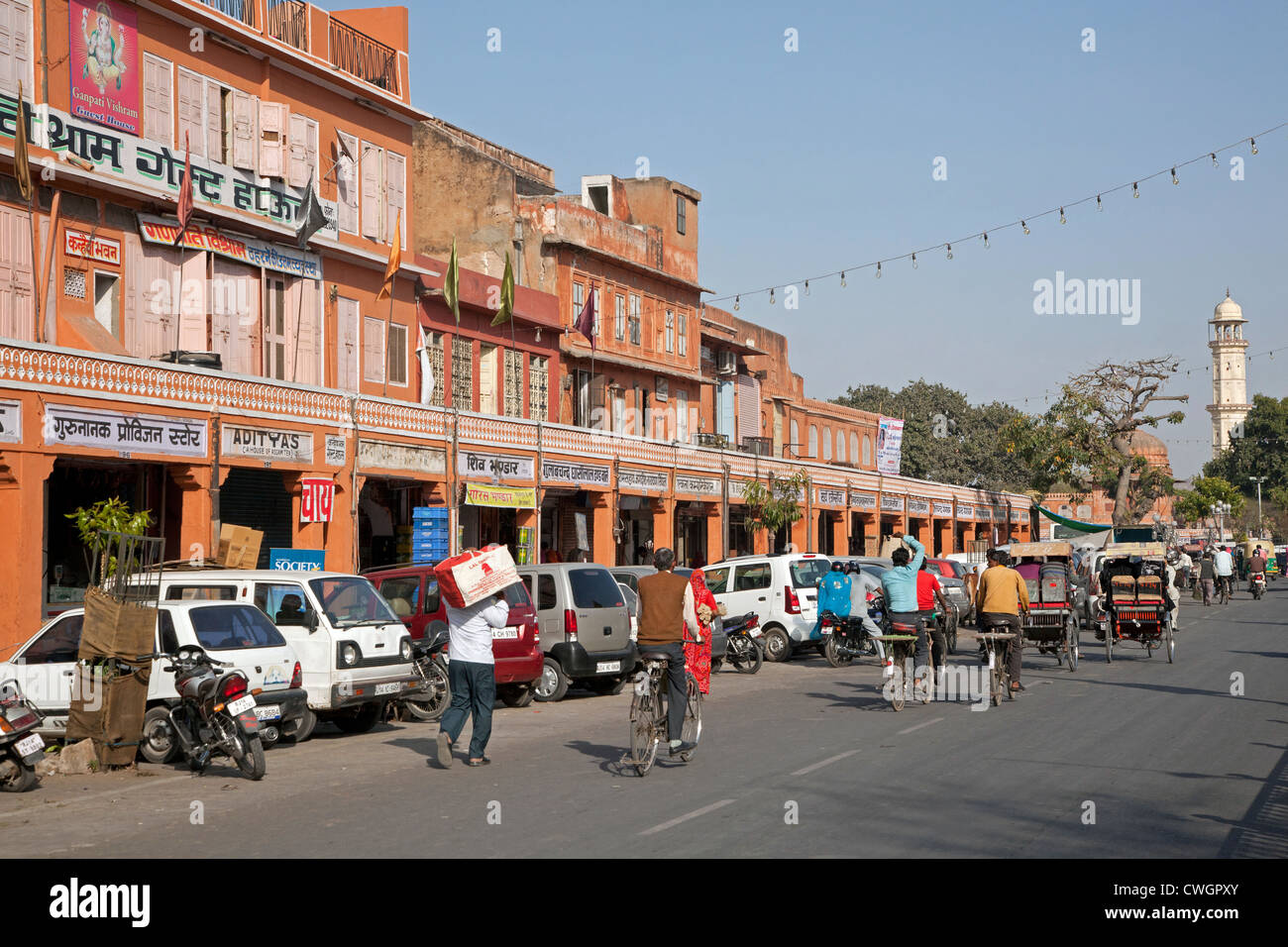 Scène de rue à la ville rose de Jaipur, Rajasthan, Inde Banque D'Images