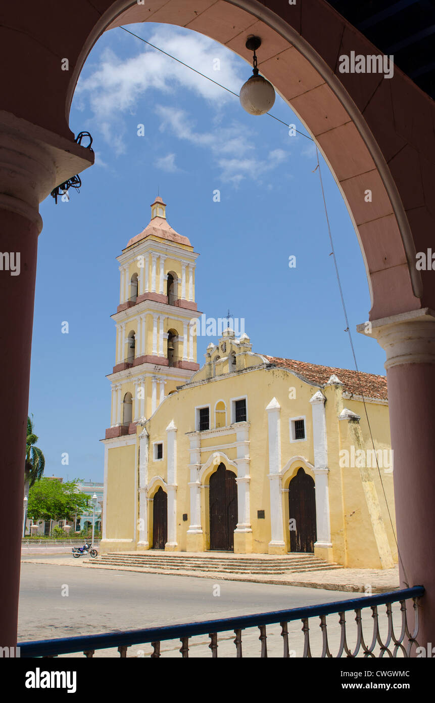 L'Iglesia Mayor de San Juan Bautista de Remedios dans l'église d'Archway, Cuba. Banque D'Images
