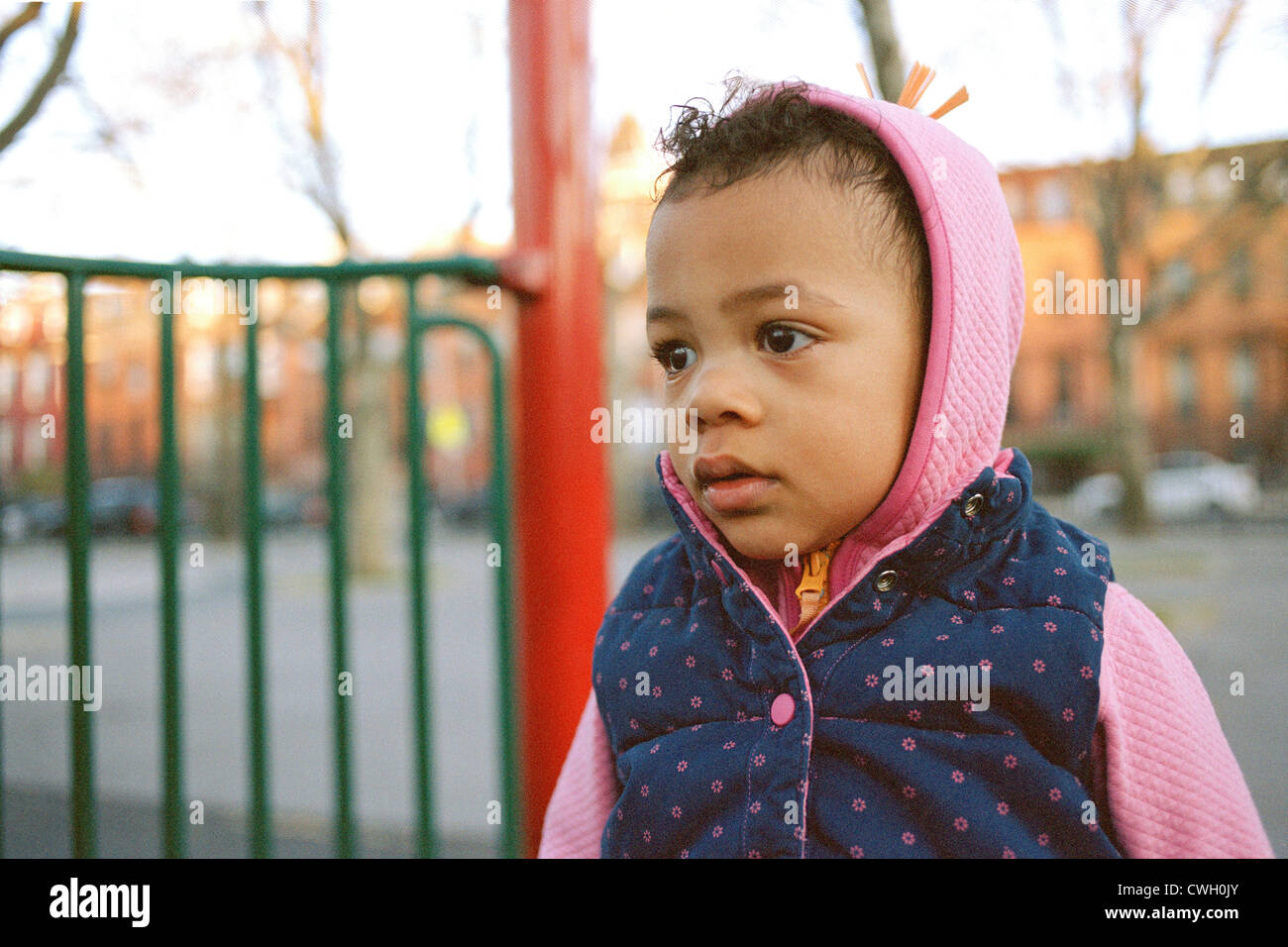 Serious mixed race girl Banque D'Images