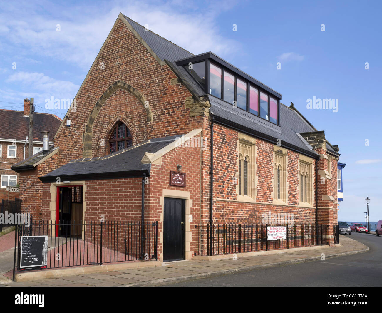 Mary Rowantree a une smart 'Victorian' restaurant et salon de thé dans une ancienne chapelle à Heugh Pointe Hartlepool Banque D'Images