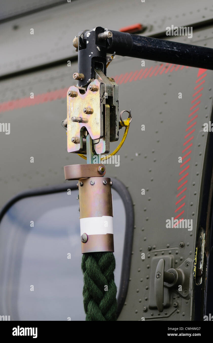 Loquet de la corde d'un hélicoptère Puma de la Royal Air Force Banque D'Images