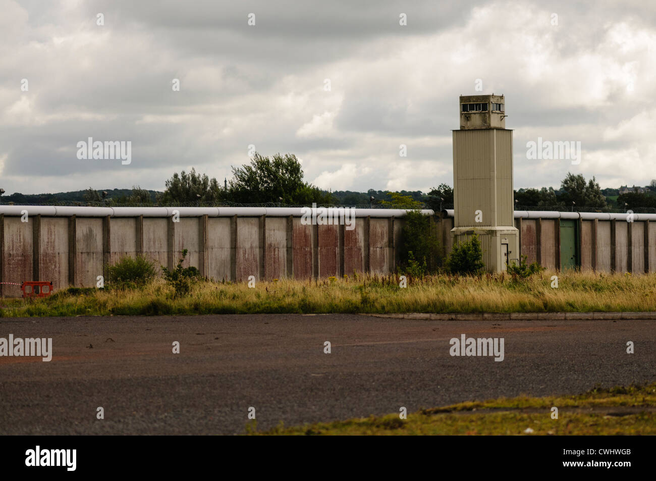 Guet et mur à la prison de Maze abandonnés (Long Kesh) Banque D'Images