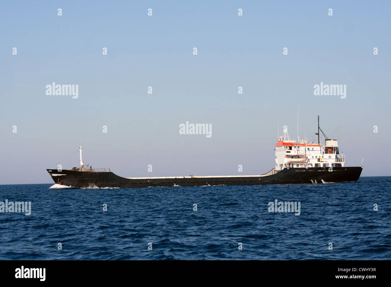 Navire transporteur de vrac déménagement dans la mer Banque D'Images