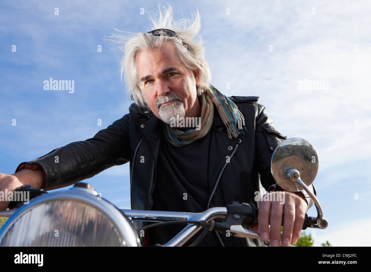 Caucasian man on motorcycle Banque D'Images