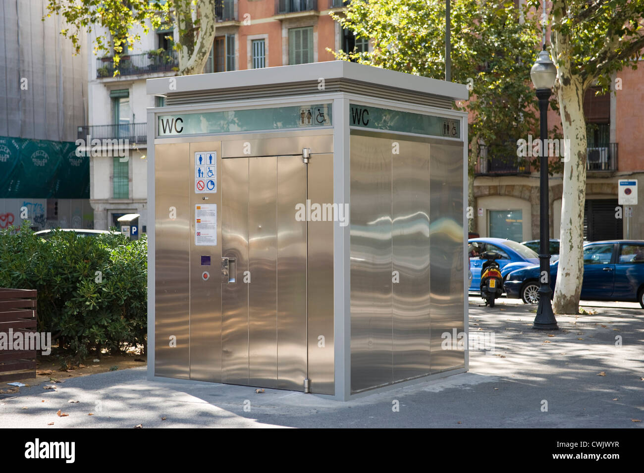 WC toilettes publiques à Barcelone, Catalogne, Espagne, ES Photo Stock -  Alamy
