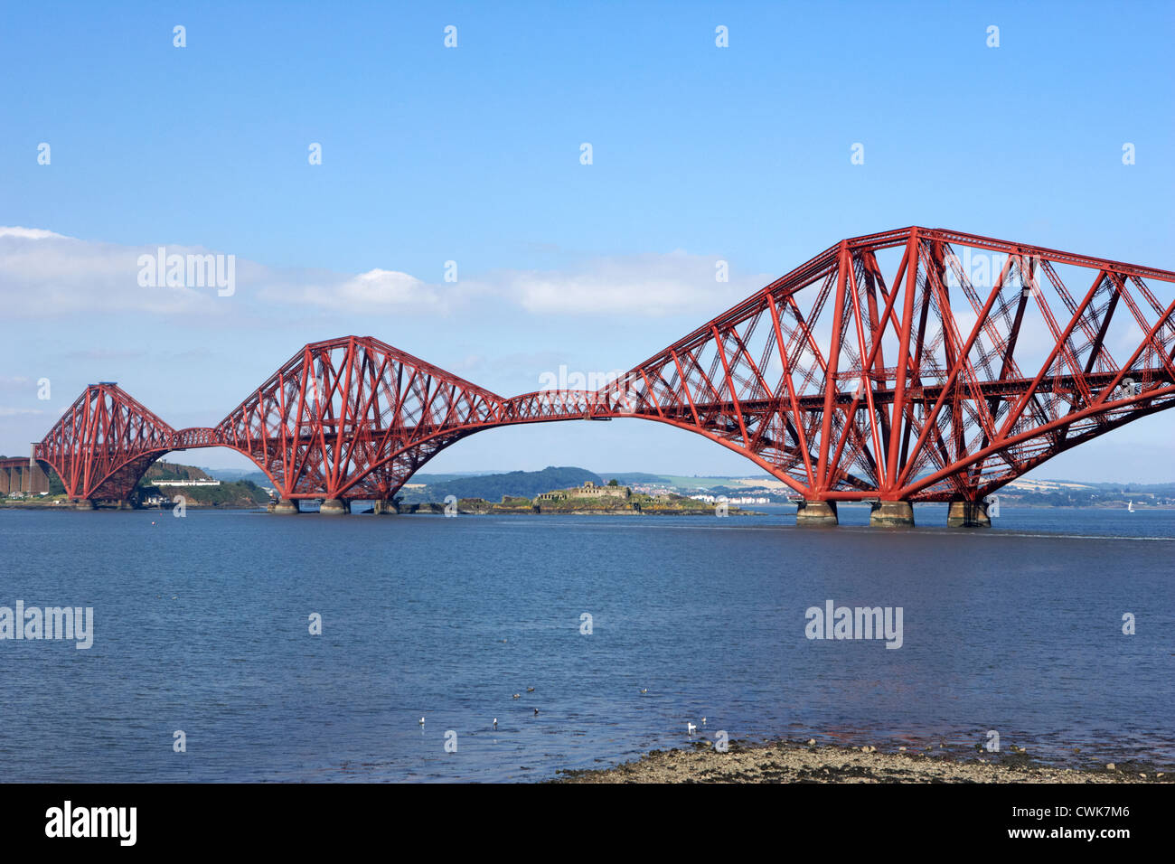 Cantilever forth bridge pont ferroviaire sur la première de la Forth en Écosse Royaume-Uni Royaume-Uni vu de South Queensferry Banque D'Images