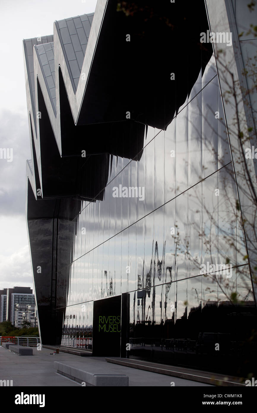 Le Riverside Museum, Glasgow. Conçu par l'architecte irakienne Zaha Hadid. Banque D'Images