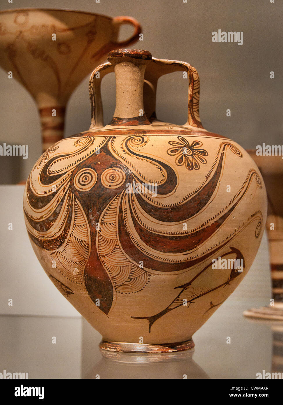 Pot de l'étrier en terre cuite avec octopus tard Helladic IIIC 1200-1100 avant J.C. Vase 26 cm mycénienne Mycènes Grèce Grec Banque D'Images
