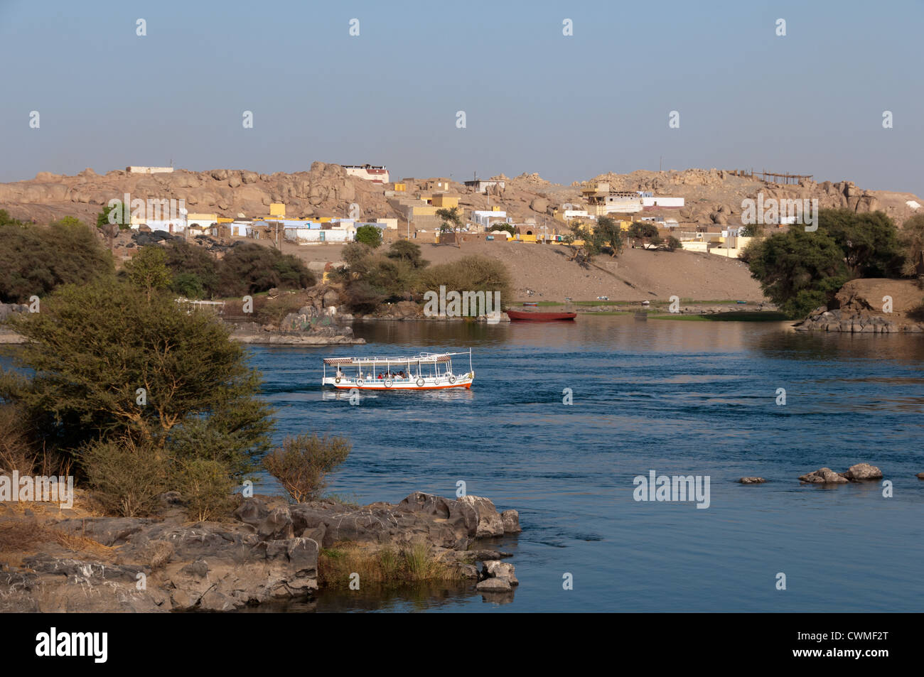 Vue du Gharb Soheil Nubian Village sur la rive ouest du Nil à Assouan Egypte dans la prochaine partie de la cataracte river Banque D'Images