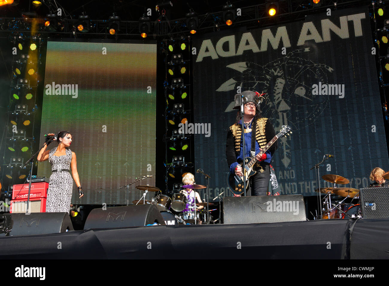 Adam Ant joue sur la scène au Festival de rembobinage Henley on Thames 2012. Par0304 Banque D'Images