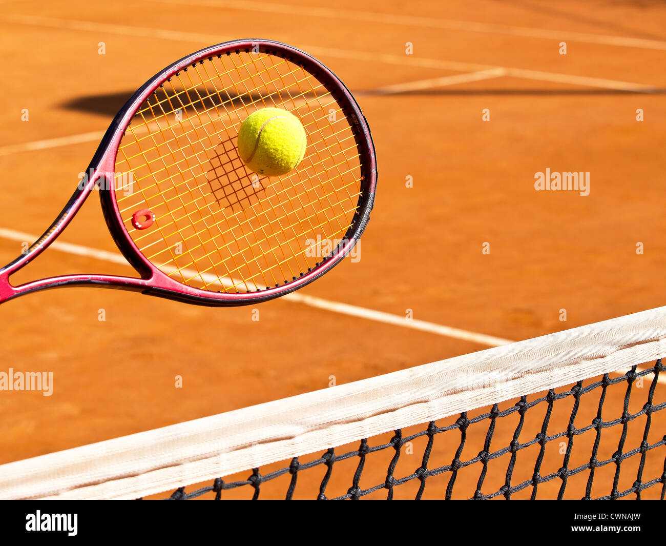 Raquette de tennis et de la balle Banque D'Images