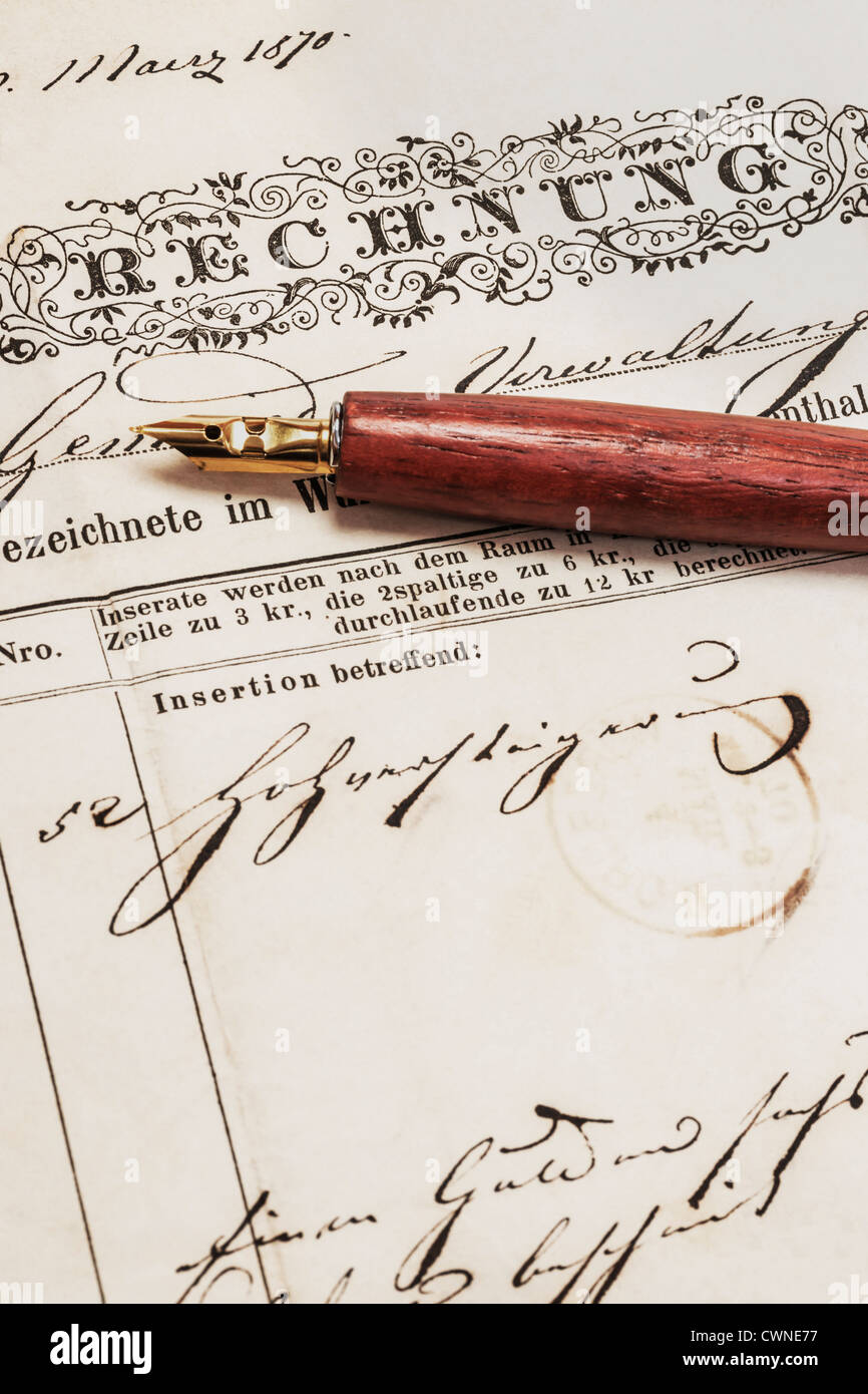 Ancienne facture allemande à partir de l'année 1870, d'un stylo est à côté Banque D'Images