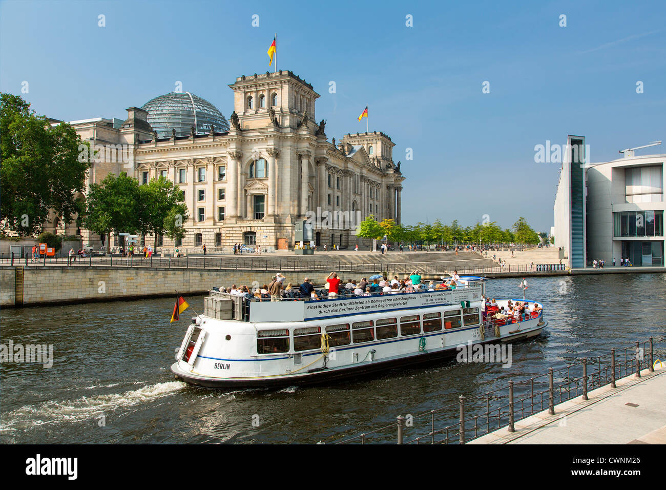 L'Europe, Allemagne, Berlin, une excursion en bateau sur la rivière Spree Banque D'Images
