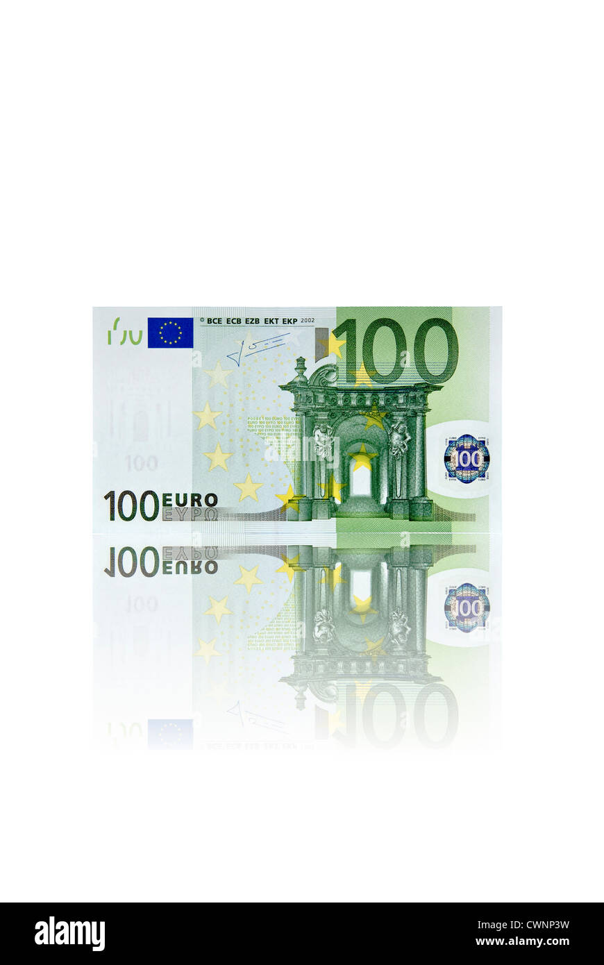 Un billet de 100 euros, une centaine d'Euro, isolé sur fond blanc 100 % Banque D'Images
