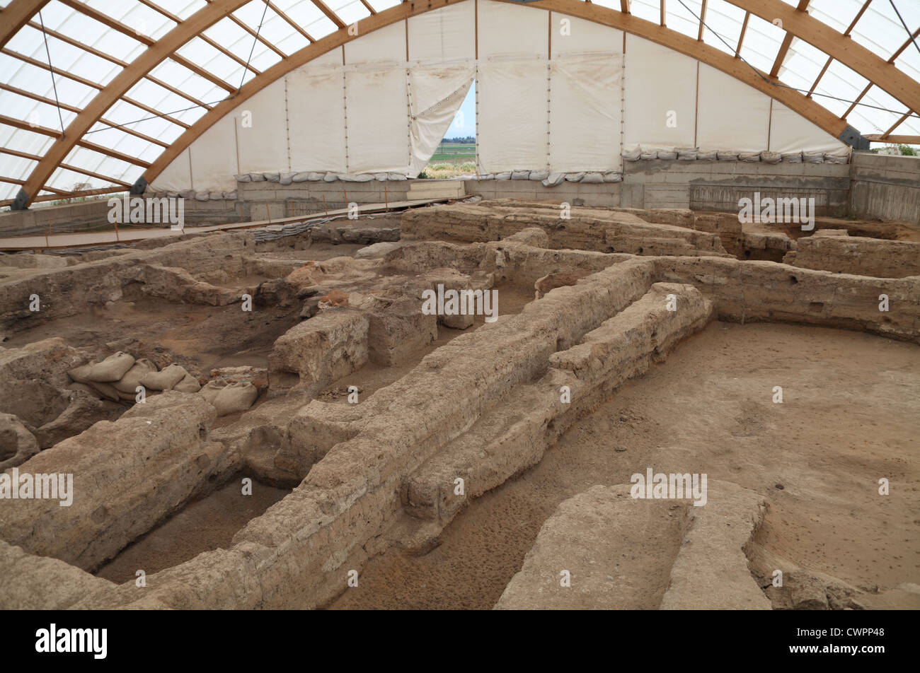 Site Néolithique Ancien de Catalhoyuk en vertu de l'excavation, la plaine de Konya, Turquie centrale Banque D'Images
