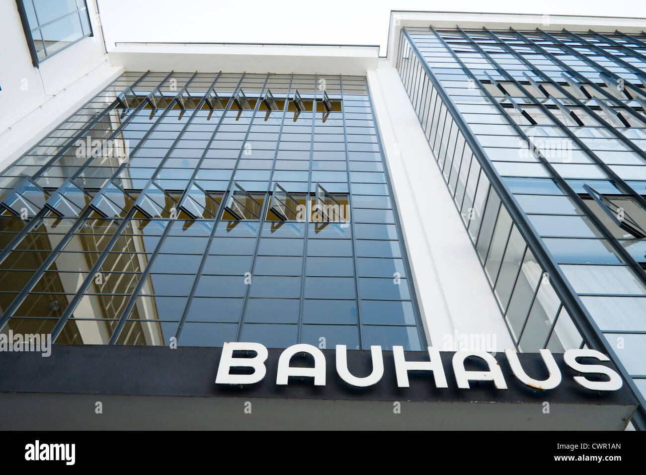 L'école d'architecture et bâtiment du Bauhaus conçu par Walter Gropius à Dessau Allemagne Banque D'Images