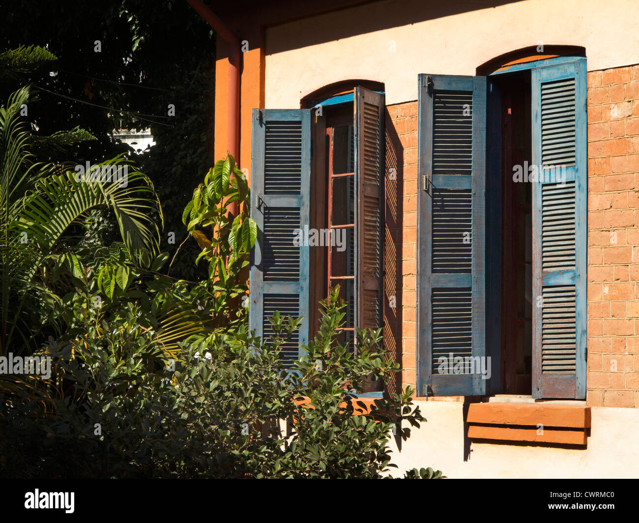 Madagascar, Antananarivo, Analamanga (Tananarive) volets de style colonial français Banque D'Images