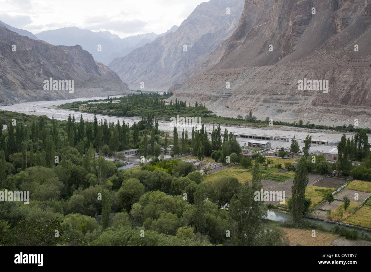 Village Balti de Turtuk dans la vallée de Nubra du Ladakh, près de la ligne de contrôle avec les forces pakistanaises dans le nord de l'Inde. Banque D'Images