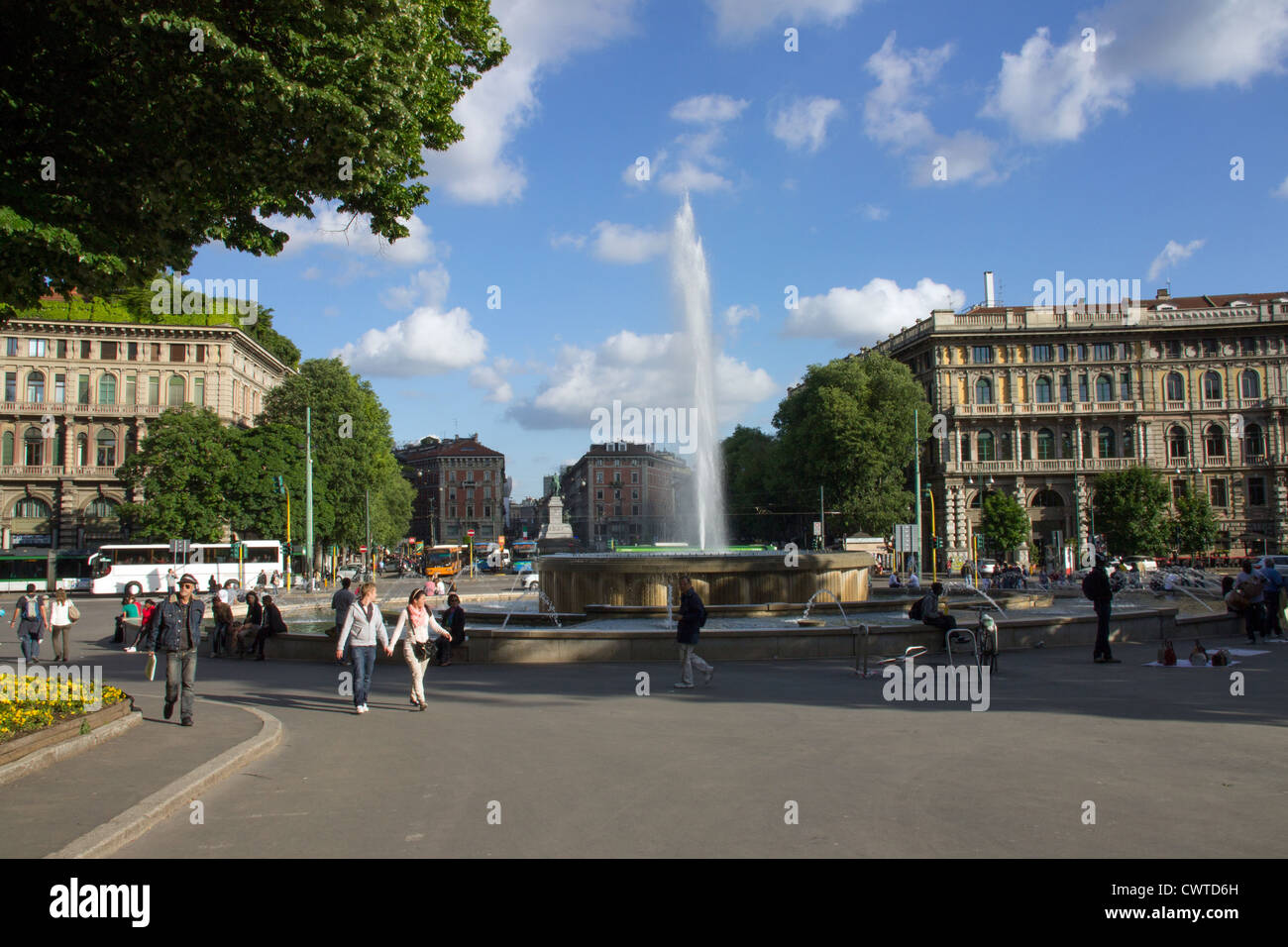 L'Italie, Lombardie, Milan, Largo Cairoli Banque D'Images