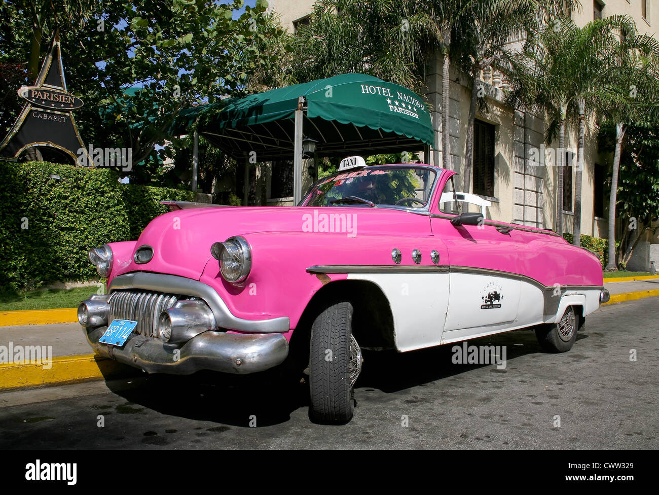 Parisien avant entrée de Nacional de Cuba, l'hôtel Vedado, Plaza, Ciudad de la Habana, La Havane, Cuba Banque D'Images