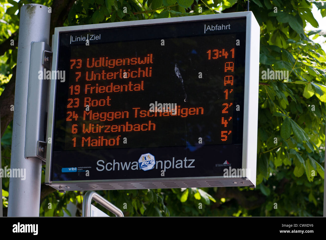 Vue sur les horaires du bus, Lucerne Banque D'Images