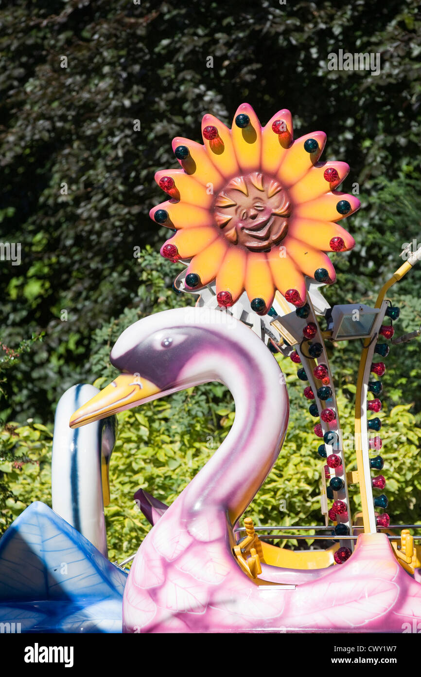 Parc d'ride Swan et de tournesol Banque D'Images