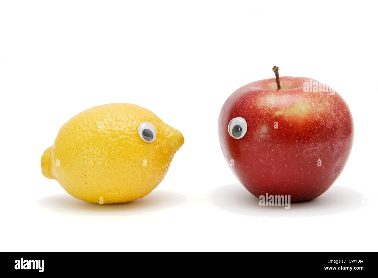 Drôle et citron avec les yeux d'apple isolated Banque D'Images