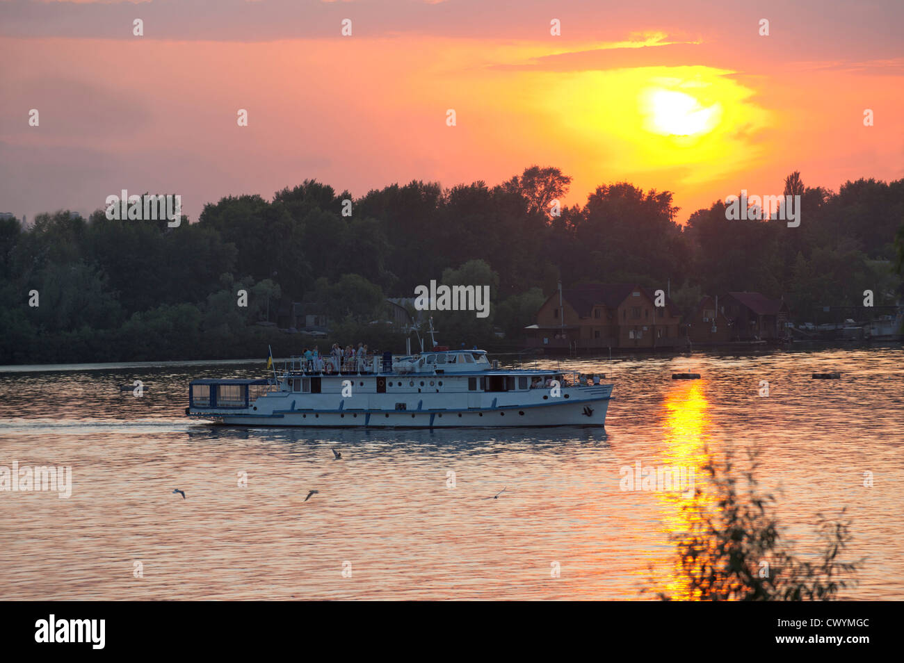 Bateau de croisière à fleuve Dniepr, Kiev, Ukraine, l'Europe Banque D'Images