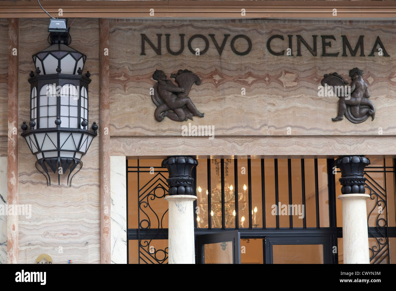 Roma lazio,Italie,.détail façade de cinéma. Banque D'Images