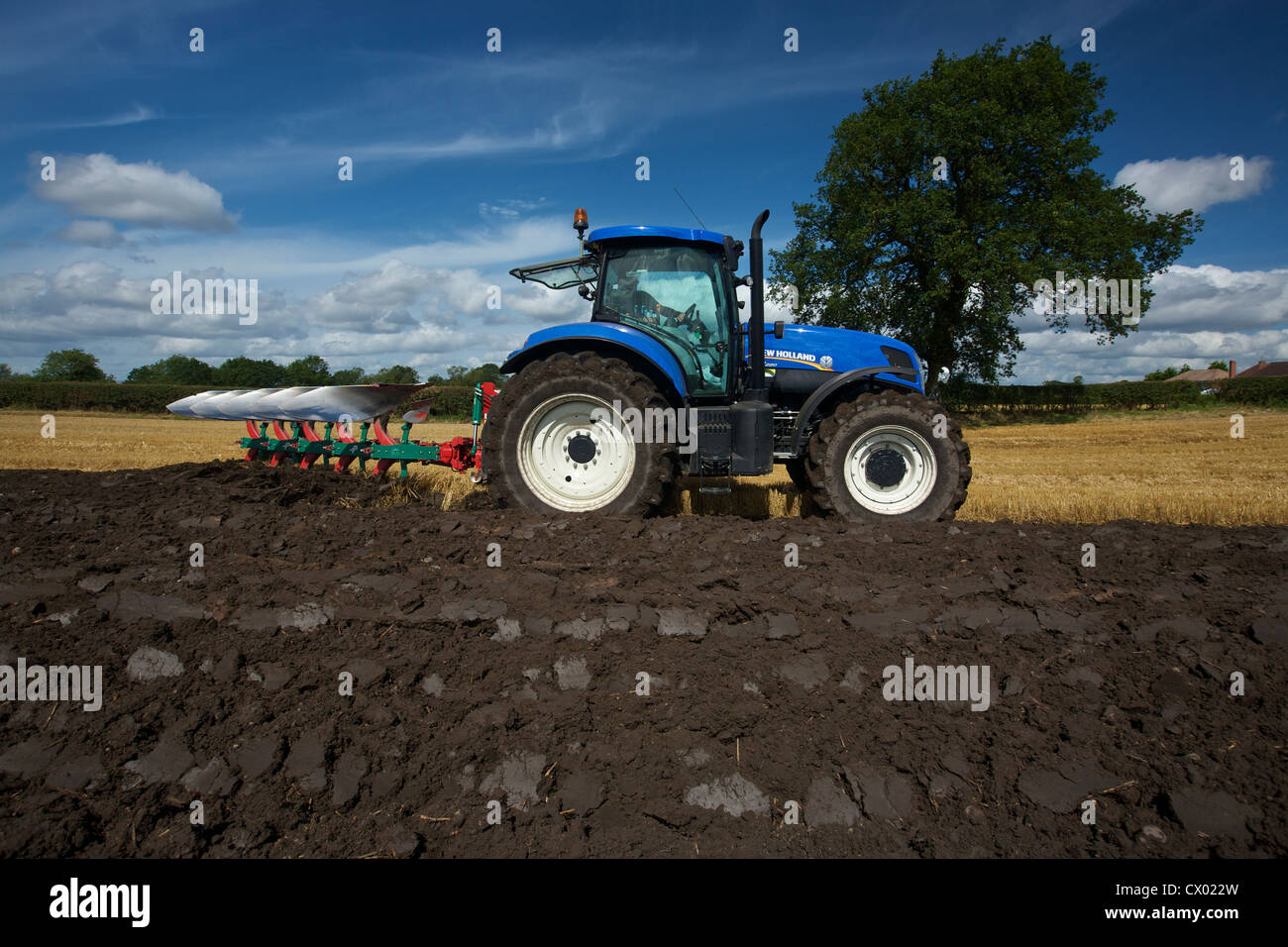 New Holland T7 220 UK Labour Tracteur Banque D'Images