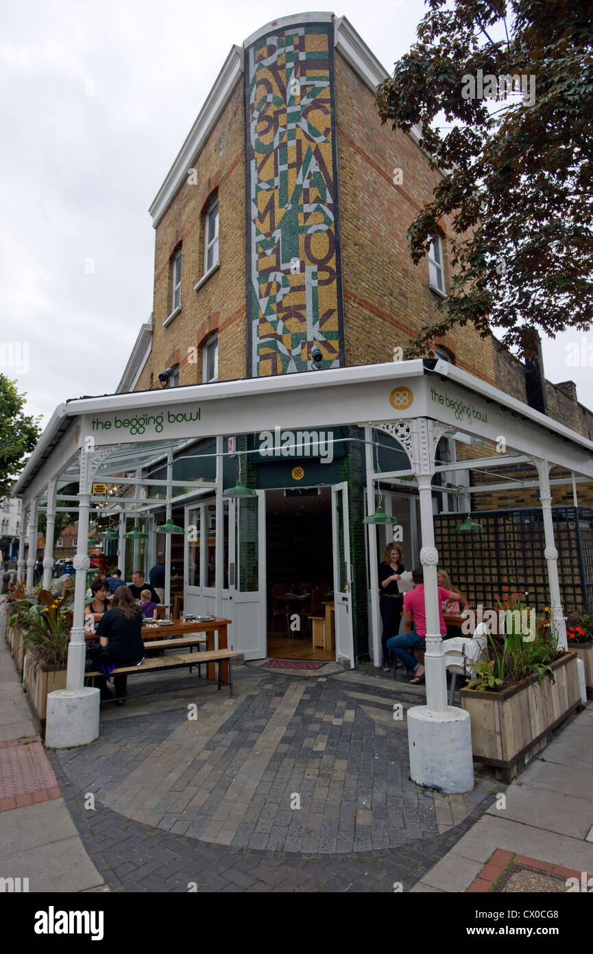 La mendicité Thai Restaurant à Bellenden Road, Peckham, Londres, Grande-Bretagne Banque D'Images