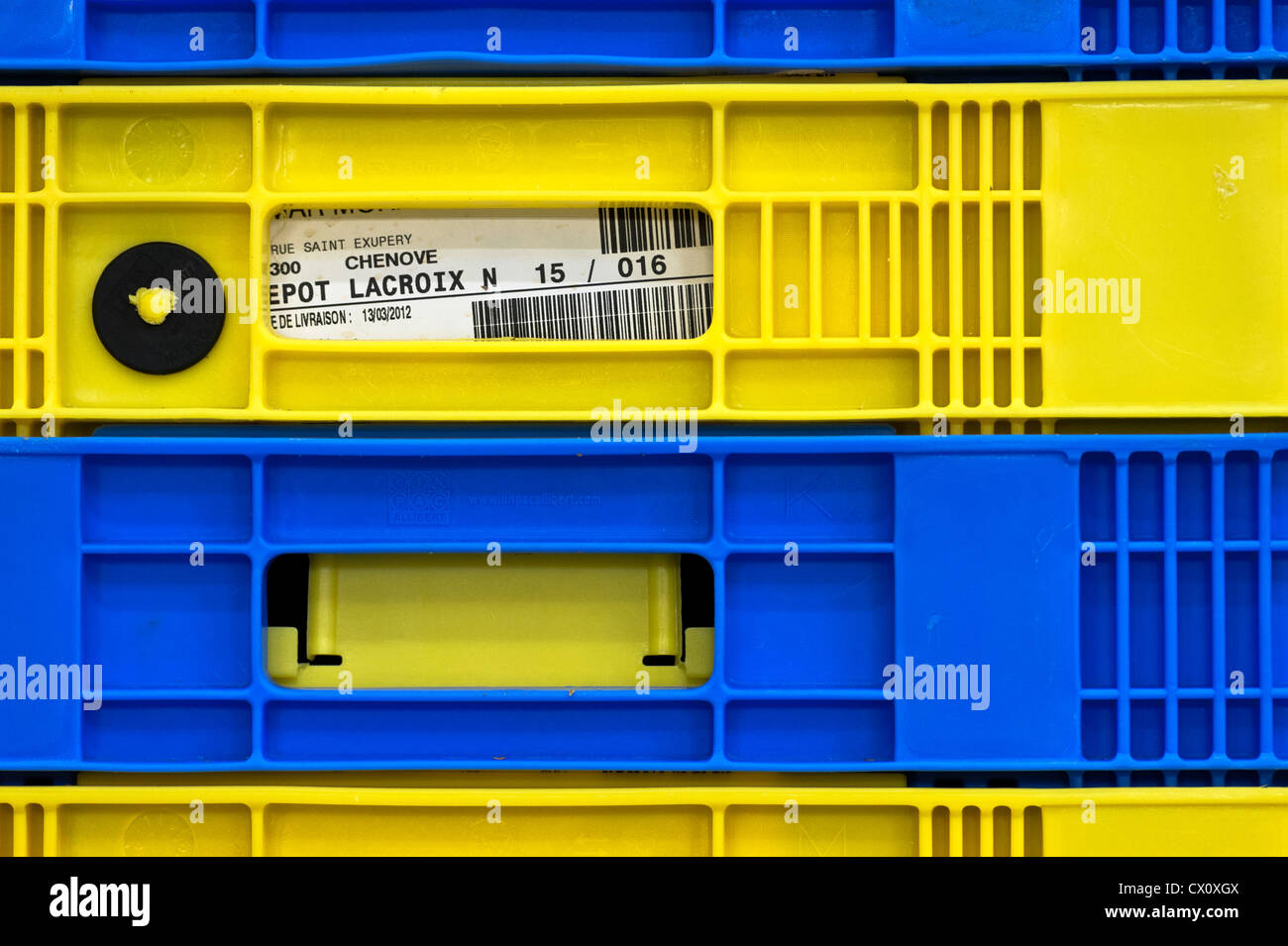 Stockés dans un entrepôt d'emballage Banque D'Images